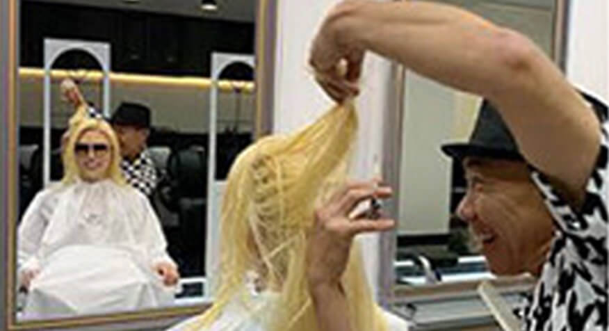 ヘアメイク代支給画像